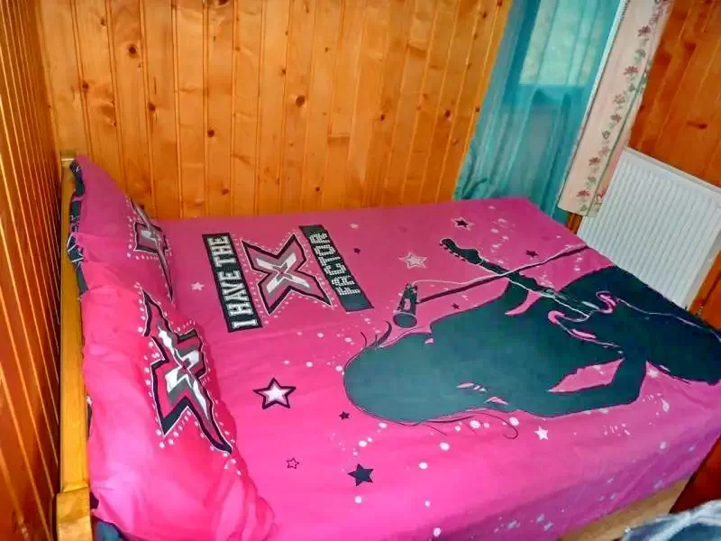 Barajul Zetea Cazare | Sat de vacanță (K0496-40) Imaginea poate fi supusă drepturilor de autor. Se recomandă contactarea titularului drepturilor.