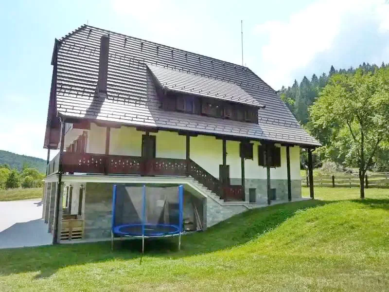 Barajul Zetea Cazare | Sat de vacanță (K1169-16) Imaginea poate fi supusă drepturilor de autor. Se recomandă contactarea titularului drepturilor.