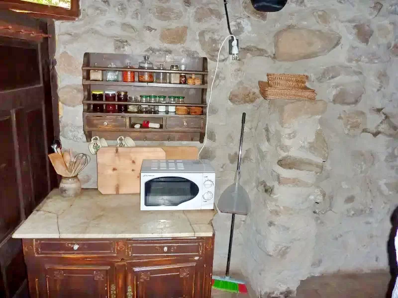 Sub Cetate Cazare | Cabană (K0718-31) Imaginea poate fi supusă drepturilor de autor. Se recomandă contactarea titularului drepturilor. Sub Cetate Cazare | Cabană (K0718-31) Imaginea poate fi supusă drepturilor de autor. Se recomandă contactarea titularului drepturilor.