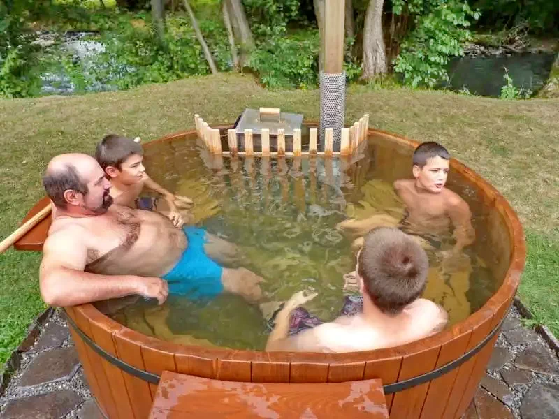 Szállás Zetea - Casa la cheie Nagy Lak III-VII. *** | Zeteváralja - Nagy Lak III-VII. Kulcsosházak ***. A kép szerzői jogvédelem alatt állhat. Javasolt a kapcsolatfelvétel a jog tulajdonossal.