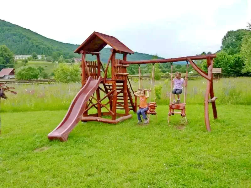 Szállás Zetea - Casa la cheie Nagy Lak III-VII. *** | Zeteváralja - Nagy Lak III-VII. Kulcsosházak ***. A kép szerzői jogvédelem alatt állhat. Javasolt a kapcsolatfelvétel a jog tulajdonossal.