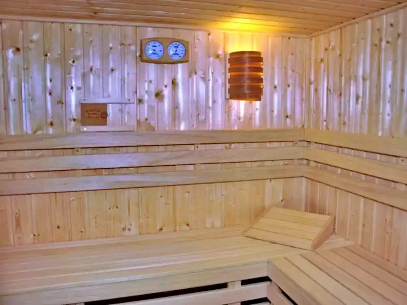 Sub Cetate Cazare | Sat de vacanță (K0499-56) Imaginea poate fi supusă drepturilor de autor. Se recomandă contactarea titularului drepturilor.