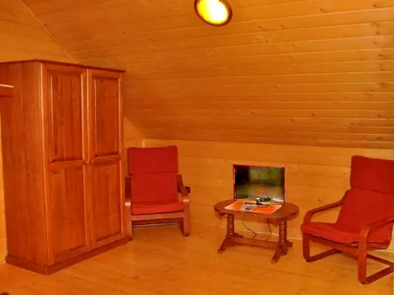 Zeteváralja Szállás | Üdülőfalu (K0499-60) A kép szerzői jogvédelem alatt állhat. Javasolt a kapcsolatfelvétel a jog tulajdonossal.