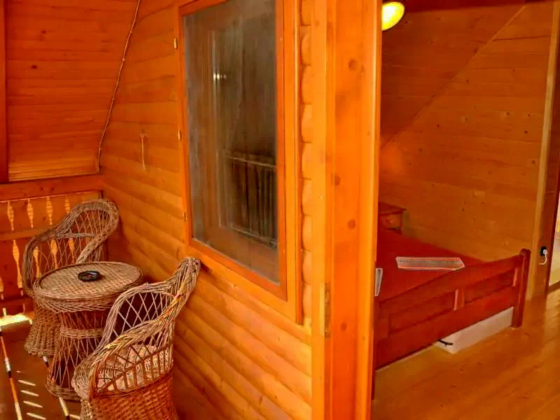 Sub Cetate Cazare | Sat de vacanță (K0499-66) Imaginea poate fi supusă drepturilor de autor. Se recomandă contactarea titularului drepturilor.