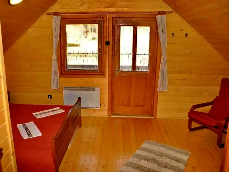 Szállás Zetea - Casa la cheie Nagy Lak III-VII. *** | Zeteváralja - Nagy Lak III-VII. Kulcsosházak ***. A kép szerzői jogvédelem alatt állhat. Javasolt a kapcsolatfelvétel a jog tulajdonossal.