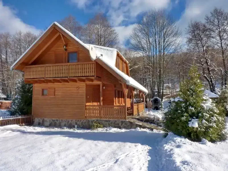 Szállás Zetea - Casa la cheie Nagy Lak III-VII. *** | Zeteváralja - Nagy Lak III-VII. Kulcsosházak ***. A kép szerzői jogvédelem alatt állhat. Javasolt a kapcsolatfelvétel a jog tulajdonossal.