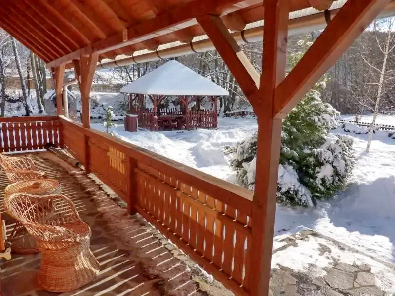 Szállás Zetea - Casa la cheie Nagy Lak III-VII. *** | Zeteváralja - Nagy Lak III-VII. Kulcsosházak ***. A kép szerzői jogvédelem alatt állhat. Javasolt a kapcsolatfelvétel a jog tulajdonossal.