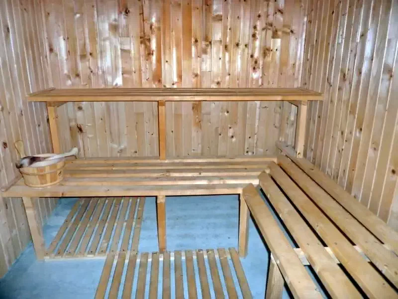 Zeteváralja Szállás | Üdülőfalu (K0527-26) A kép szerzői jogvédelem alatt állhat. Javasolt a kapcsolatfelvétel a jog tulajdonossal.