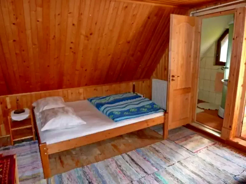 Zeteváralja Szállás | Üdülőfalu (K0527-32) A kép szerzői jogvédelem alatt állhat. Javasolt a kapcsolatfelvétel a jog tulajdonossal.