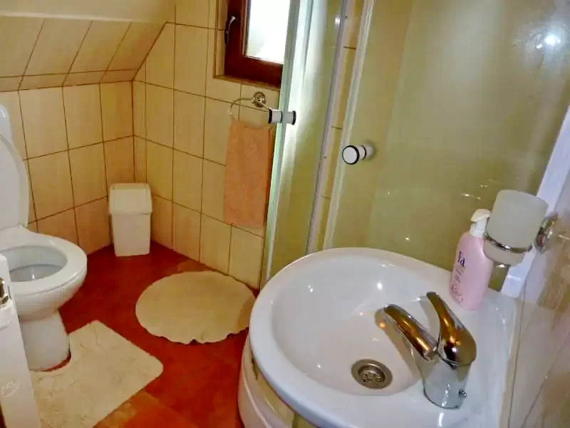 Zeteváralja Szállás | Üdülőfalu (K0527-34) A kép szerzői jogvédelem alatt állhat. Javasolt a kapcsolatfelvétel a jog tulajdonossal.