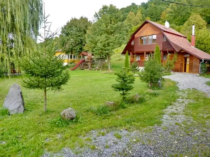 Zeteváralja Szállás | Kulcsosház (K0527-35) A kép szerzői jogvédelem alatt állhat. Javasolt a kapcsolatfelvétel a jog tulajdonossal. Zeteváralja Szállás | Kulcsosház (K0527-35) A kép szerzői jogvédelem alatt állhat. Javasolt a kapcsolatfelvétel a jog tulajdonossal.