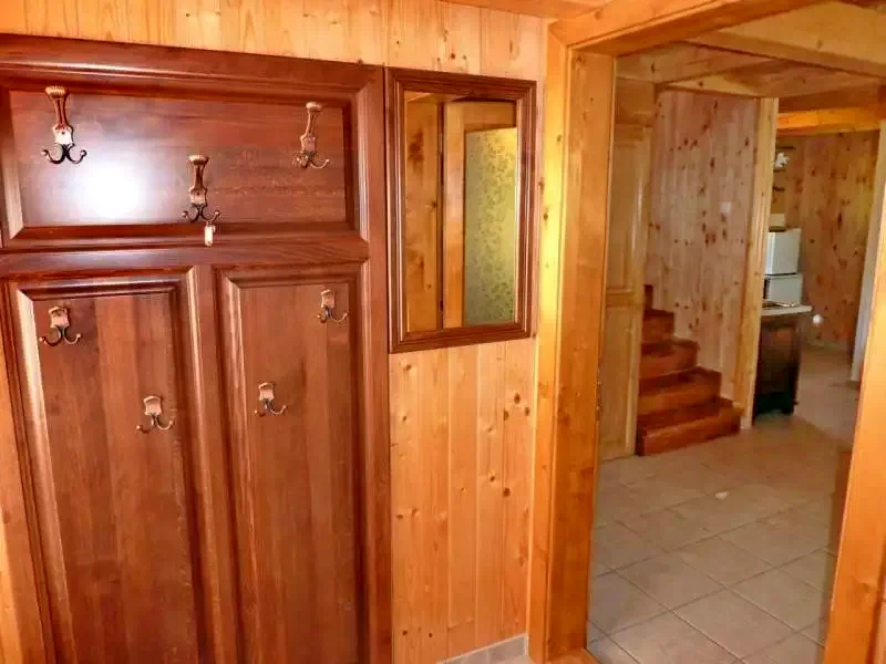 Zeteváralja Szállás | Üdülőfalu (K0528-14) A kép szerzői jogvédelem alatt állhat. Javasolt a kapcsolatfelvétel a jog tulajdonossal.