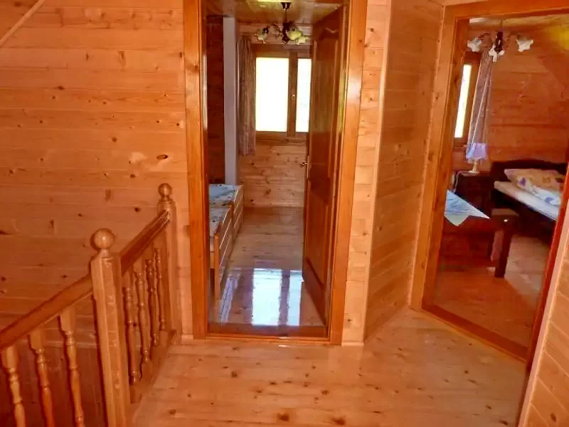 Zeteváralja Szállás | Üdülőfalu (K0528-27) A kép szerzői jogvédelem alatt állhat. Javasolt a kapcsolatfelvétel a jog tulajdonossal.