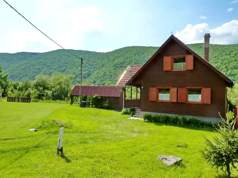 Sub Cetate Cazare | Cabană (K0717-28) Imaginea poate fi supusă drepturilor de autor. Se recomandă contactarea titularului drepturilor. Sub Cetate Cazare | Cabană (K0717-28) Imaginea poate fi supusă drepturilor de autor. Se recomandă contactarea titularului drepturilor.