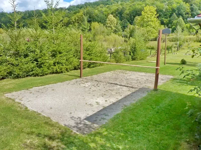 Sub Cetate Cazare | Sat de vacanță (K0719-13) Imaginea poate fi supusă drepturilor de autor. Se recomandă contactarea titularului drepturilor.