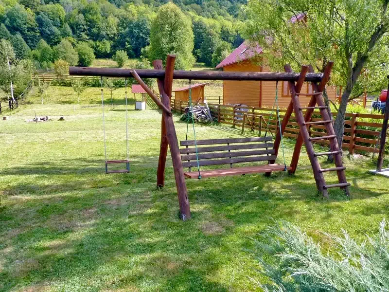 Sub Cetate Cazare | Cabană (K0719-15) Imaginea poate fi supusă drepturilor de autor. Se recomandă contactarea titularului drepturilor.