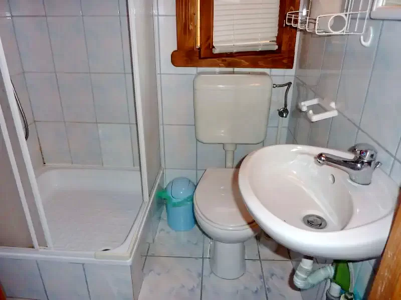 Sub Cetate Cazare | Cabană (K0720-20) Imaginea poate fi supusă drepturilor de autor. Se recomandă contactarea titularului drepturilor. Sub Cetate Cazare | Cabană (K0720-20) Imaginea poate fi supusă drepturilor de autor. Se recomandă contactarea titularului drepturilor.