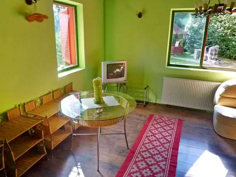 Zeteváralja Szállás | Üdülőfalu (K1138-12) A kép szerzői jogvédelem alatt állhat. Javasolt a kapcsolatfelvétel a jog tulajdonossal.