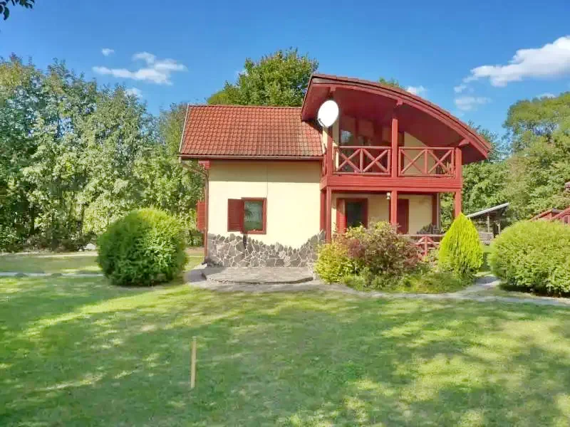 Sub Cetate Cazare | Sat de vacanță (K1138-31) Imaginea poate fi supusă drepturilor de autor. Se recomandă contactarea titularului drepturilor.