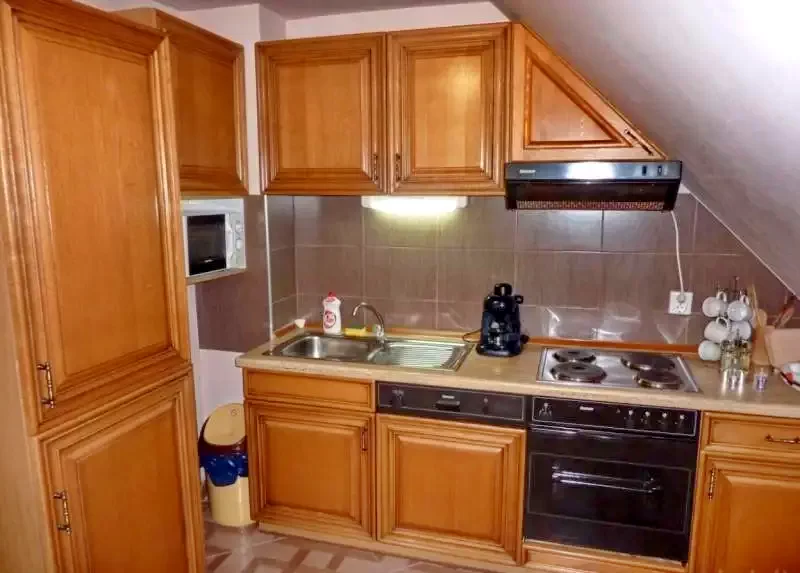 Sub Cetate Cazare | Cabană (K1140-2) Imaginea poate fi supusă drepturilor de autor. Se recomandă contactarea titularului drepturilor. Sub Cetate Cazare | Cabană (K1140-2) Imaginea poate fi supusă drepturilor de autor. Se recomandă contactarea titularului drepturilor.