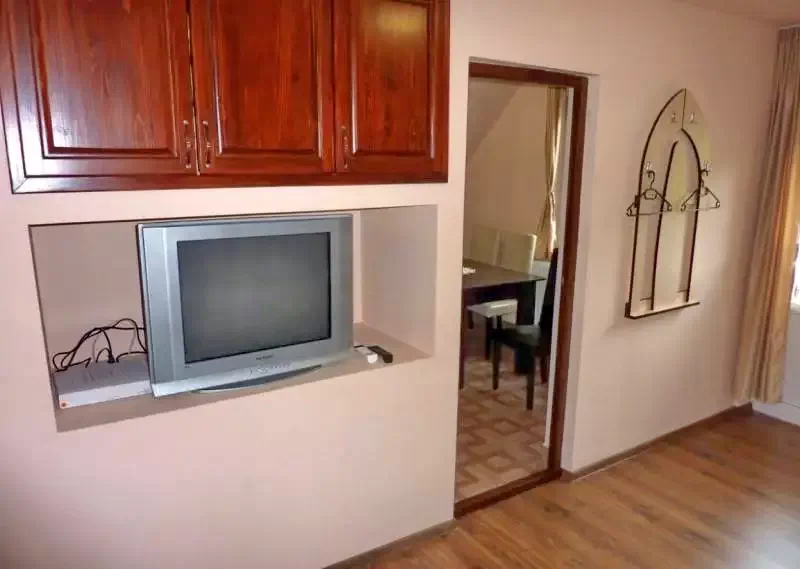 Zeteváralja Szállás | Üdülőfalu (K1140-14) A kép szerzői jogvédelem alatt állhat. Javasolt a kapcsolatfelvétel a jog tulajdonossal.