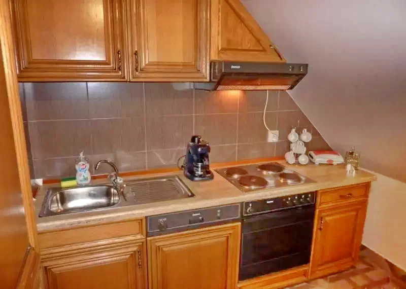 Sub Cetate Cazare | Cabană (K1140-15) Imaginea poate fi supusă drepturilor de autor. Se recomandă contactarea titularului drepturilor. Sub Cetate Cazare | Cabană (K1140-15) Imaginea poate fi supusă drepturilor de autor. Se recomandă contactarea titularului drepturilor.