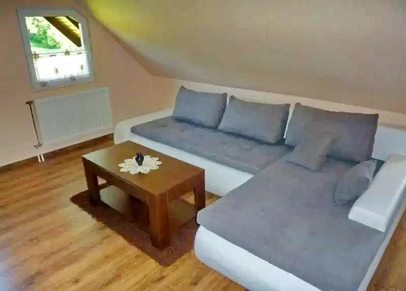 Sub Cetate Cazare | Cabană (K1140-17) Imaginea poate fi supusă drepturilor de autor. Se recomandă contactarea titularului drepturilor. Sub Cetate Cazare | Cabană (K1140-17) Imaginea poate fi supusă drepturilor de autor. Se recomandă contactarea titularului drepturilor.