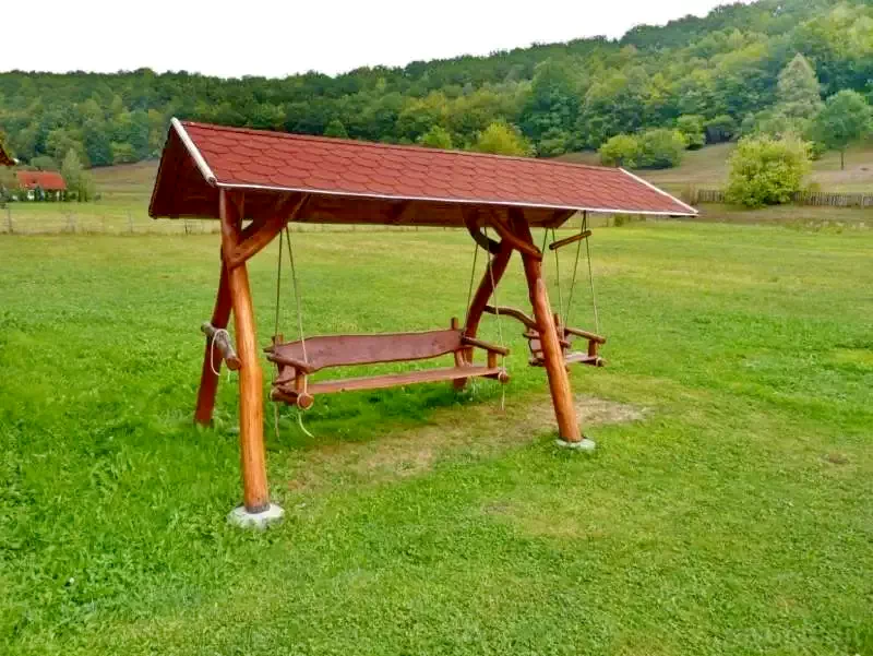 Sub Cetate Cazare | Cabană (K1140-30) Imaginea poate fi supusă drepturilor de autor. Se recomandă contactarea titularului drepturilor. Sub Cetate Cazare | Cabană (K1140-30) Imaginea poate fi supusă drepturilor de autor. Se recomandă contactarea titularului drepturilor.