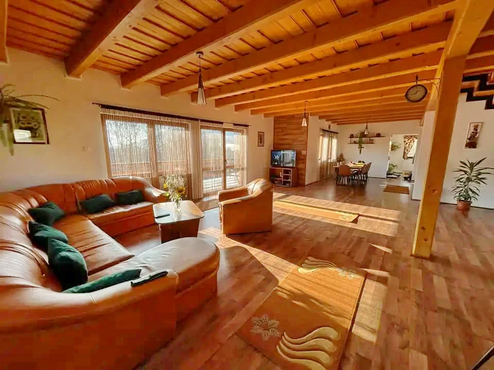 Zeteváralja Szállás | Kulcsosház (K1390-12) A kép szerzői jogvédelem alatt állhat. Javasolt a kapcsolatfelvétel a jog tulajdonossal. Zeteváralja Szállás | Kulcsosház (K1390-12) A kép szerzői jogvédelem alatt állhat. Javasolt a kapcsolatfelvétel a jog tulajdonossal.