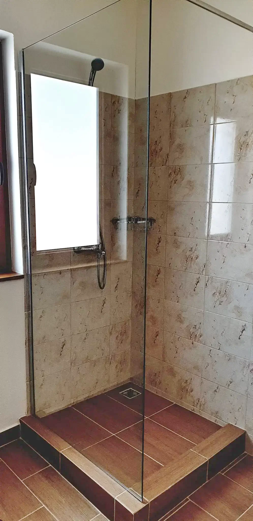 Sub Cetate Cazare | Sat de vacanță (K1390-26) Imaginea poate fi supusă drepturilor de autor. Se recomandă contactarea titularului drepturilor.