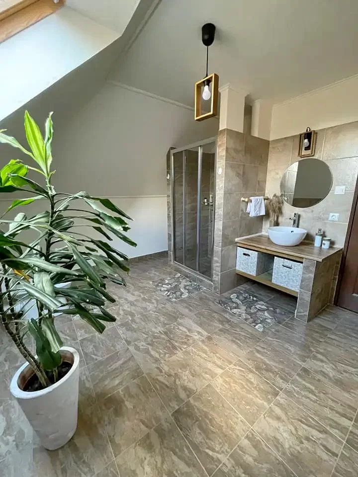 Sub Cetate Cazare | Cabană (K1390-40) Imaginea poate fi supusă drepturilor de autor. Se recomandă contactarea titularului drepturilor. Sub Cetate Cazare | Cabană (K1390-40) Imaginea poate fi supusă drepturilor de autor. Se recomandă contactarea titularului drepturilor.