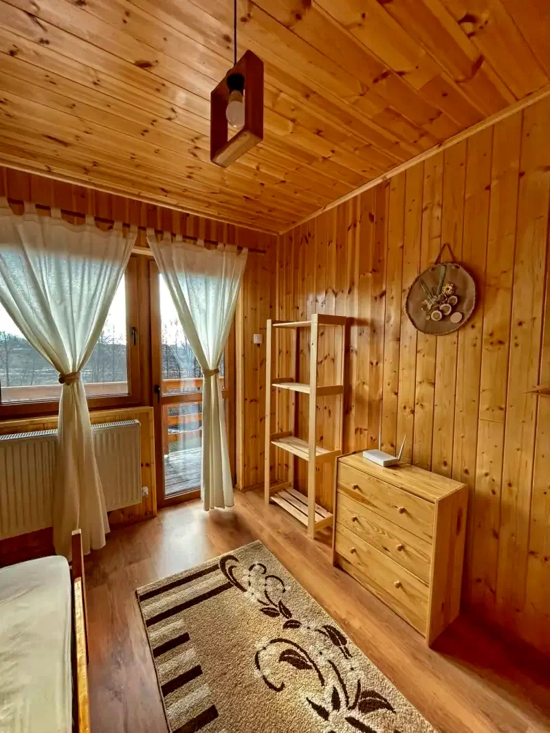 Sub Cetate Cazare | Cabană (K1390-45) Imaginea poate fi supusă drepturilor de autor. Se recomandă contactarea titularului drepturilor. Sub Cetate Cazare | Cabană (K1390-45) Imaginea poate fi supusă drepturilor de autor. Se recomandă contactarea titularului drepturilor.