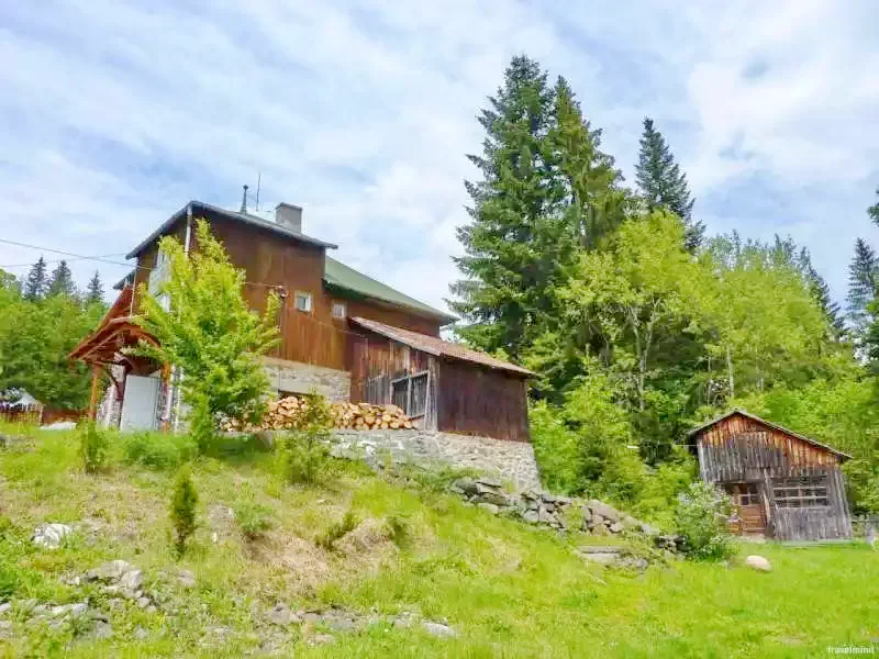 Liban Cazare | Sat de vacanță (K1218-1) Imaginea poate fi supusă drepturilor de autor. Se recomandă contactarea titularului drepturilor.