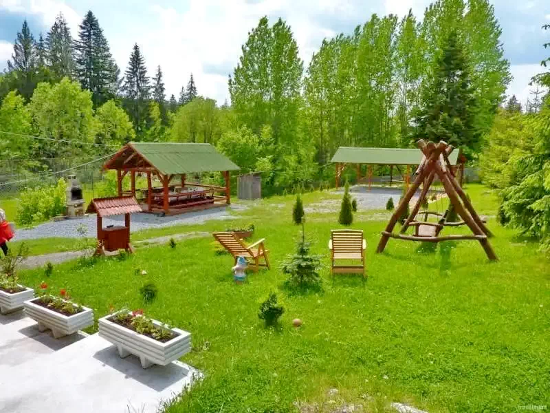 Libán Szállás | Üdülőfalu (K1218-3) A kép szerzői jogvédelem alatt állhat. Javasolt a kapcsolatfelvétel a jog tulajdonossal.