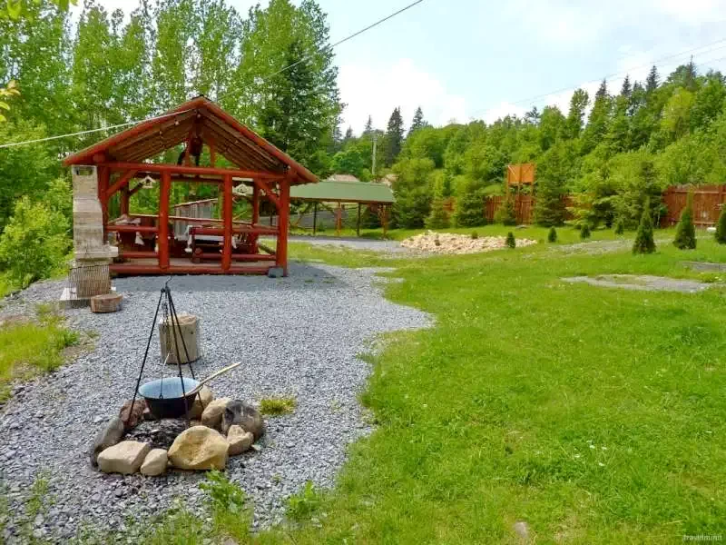 Libán Szállás | Üdülőfalu (K1218-17) A kép szerzői jogvédelem alatt állhat. Javasolt a kapcsolatfelvétel a jog tulajdonossal.