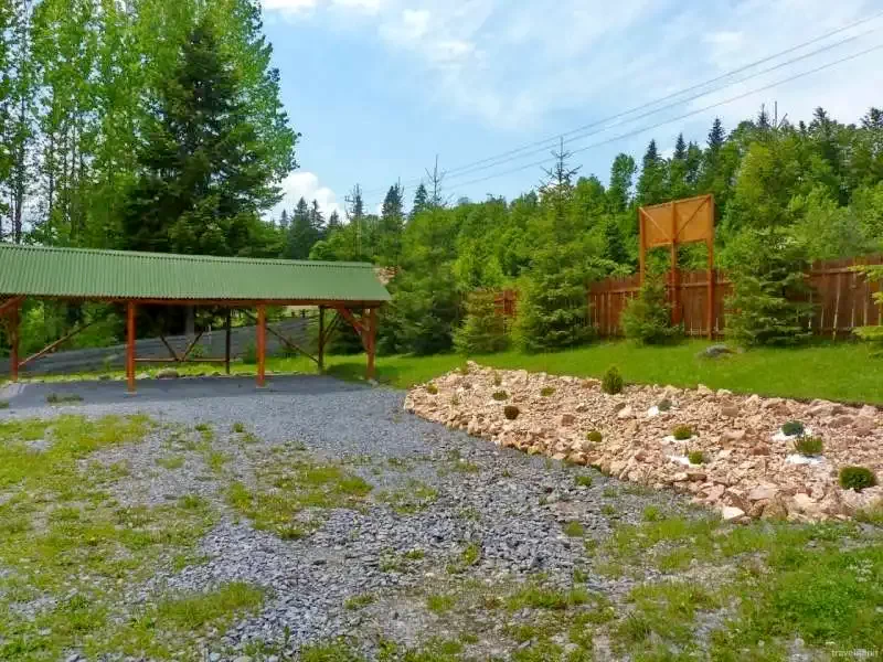 Liban Cazare | Cabană (K1218-20) Imaginea poate fi supusă drepturilor de autor. Se recomandă contactarea titularului drepturilor. Liban Cazare | Cabană (K1218-20) Imaginea poate fi supusă drepturilor de autor. Se recomandă contactarea titularului drepturilor.