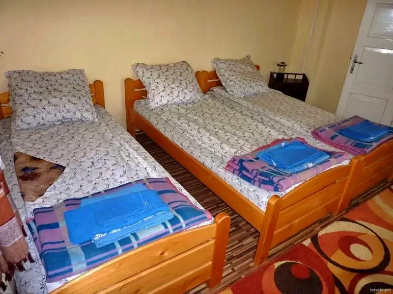 Libán Szállás | Üdülőfalu (K1218-35) A kép szerzői jogvédelem alatt állhat. Javasolt a kapcsolatfelvétel a jog tulajdonossal.