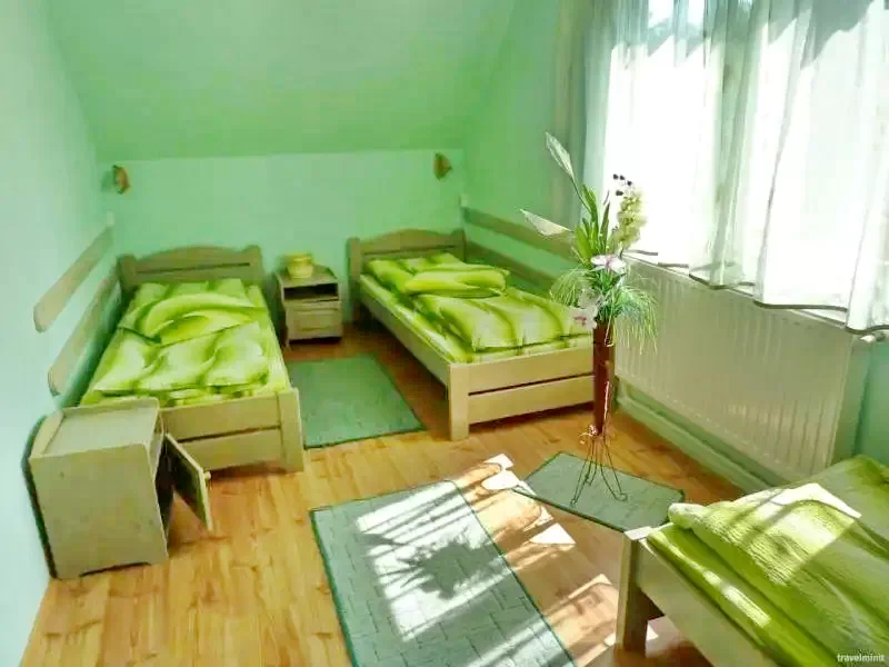 Liban Cazare | Sat de vacanță (K0517-8) Imaginea poate fi supusă drepturilor de autor. Se recomandă contactarea titularului drepturilor.