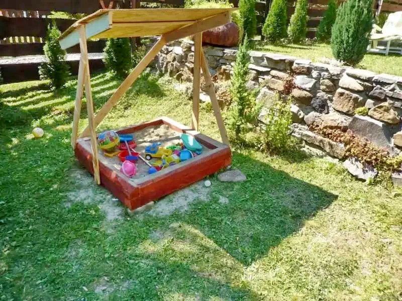 Libán Szállás | Üdülőfalu (K0517-22) A kép szerzői jogvédelem alatt állhat. Javasolt a kapcsolatfelvétel a jog tulajdonossal.