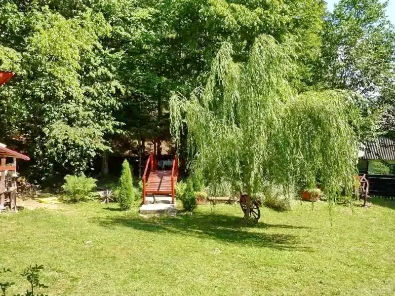 Libán Szállás | Üdülőfalu (K0517-24) A kép szerzői jogvédelem alatt állhat. Javasolt a kapcsolatfelvétel a jog tulajdonossal.