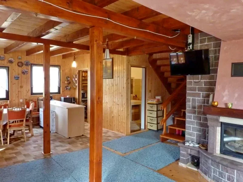 Libán Szállás | Kulcsosház (K0741-10) A kép szerzői jogvédelem alatt állhat. Javasolt a kapcsolatfelvétel a jog tulajdonossal. Libán Szállás | Kulcsosház (K0741-10) A kép szerzői jogvédelem alatt állhat. Javasolt a kapcsolatfelvétel a jog tulajdonossal.