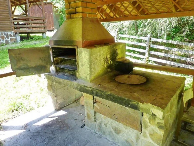 Vărșag Cazare | Sat de vacanță (K0022-32) Imaginea poate fi supusă drepturilor de autor. Se recomandă contactarea titularului drepturilor.