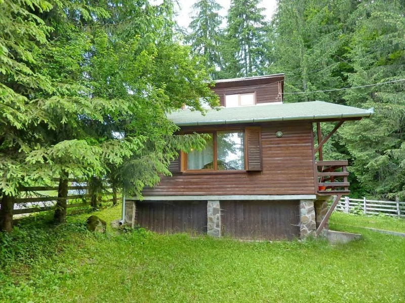 Vărșag Cazare | Sat de vacanță (K0022-35) Imaginea poate fi supusă drepturilor de autor. Se recomandă contactarea titularului drepturilor.