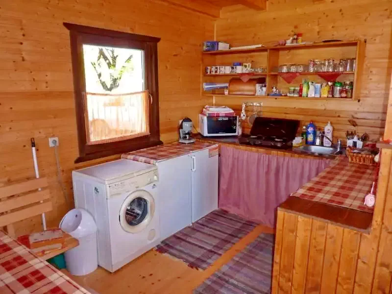 Vărșag Cazare | Motel (K0545-15) Imaginea poate fi supusă drepturilor de autor. Se recomandă contactarea titularului drepturilor.