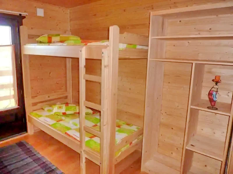 Székelyvarság Szállás | Motel (K0545-17) A kép szerzői jogvédelem alatt állhat. Javasolt a kapcsolatfelvétel a jog tulajdonossal.