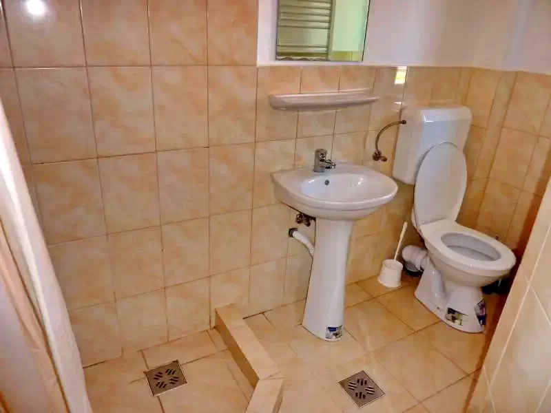 Vărșag Cazare | Motel (K0545-19) Imaginea poate fi supusă drepturilor de autor. Se recomandă contactarea titularului drepturilor.