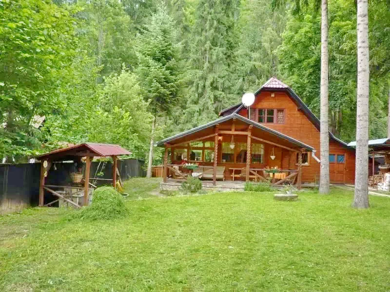 Ivó Szállás | Üdülőfalu (K0281-1) A kép szerzői jogvédelem alatt állhat. Javasolt a kapcsolatfelvétel a jog tulajdonossal.