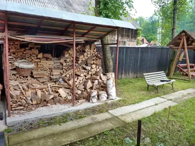 Izvoare Cazare | Sat de vacanță (K0281-17) Imaginea poate fi supusă drepturilor de autor. Se recomandă contactarea titularului drepturilor.