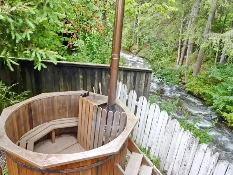 Izvoare Cazare | Cabană (K0281-20) Imaginea poate fi supusă drepturilor de autor. Se recomandă contactarea titularului drepturilor. Izvoare Cazare | Cabană (K0281-20) Imaginea poate fi supusă drepturilor de autor. Se recomandă contactarea titularului drepturilor.