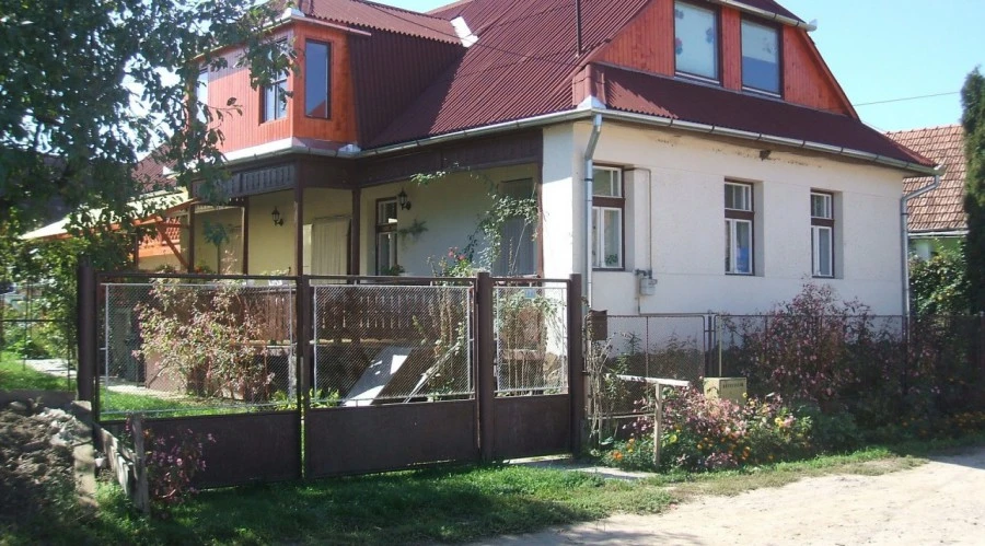 Mugeni Cazare | Hotel**** (K0159-52) Imaginea poate fi supusă drepturilor de autor. Se recomandă contactarea titularului drepturilor.